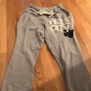 Free city  superfluff pocket sweatpants
